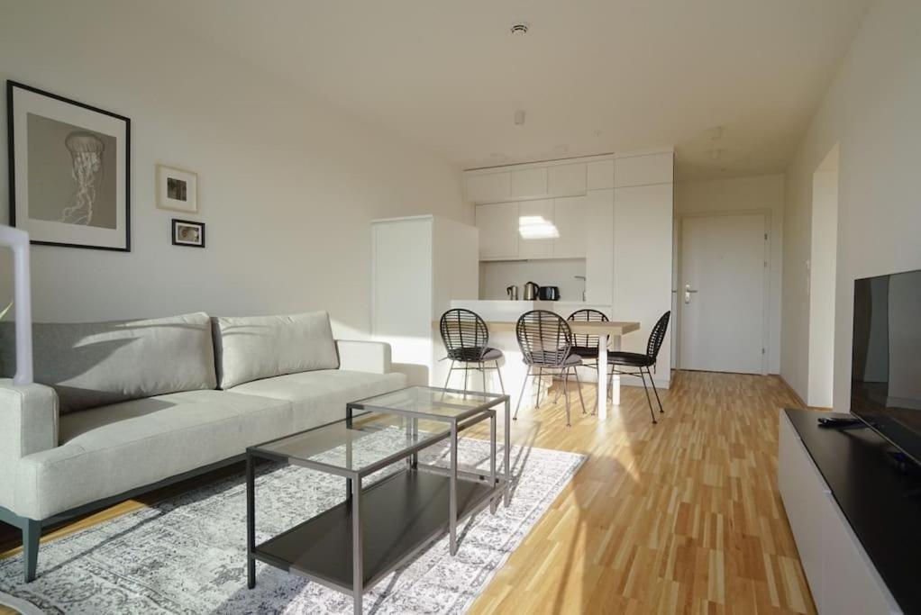 Apartment With Terrace Near Metro Station And Spa Wien Eksteriør billede
