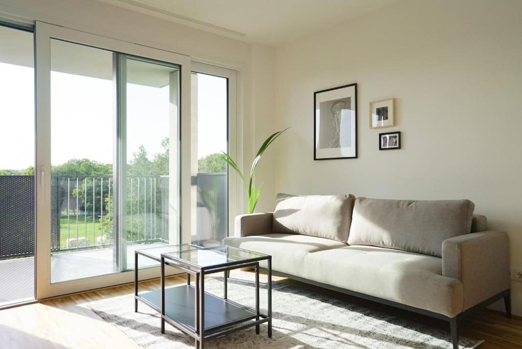 Apartment With Terrace Near Metro Station And Spa Wien Eksteriør billede